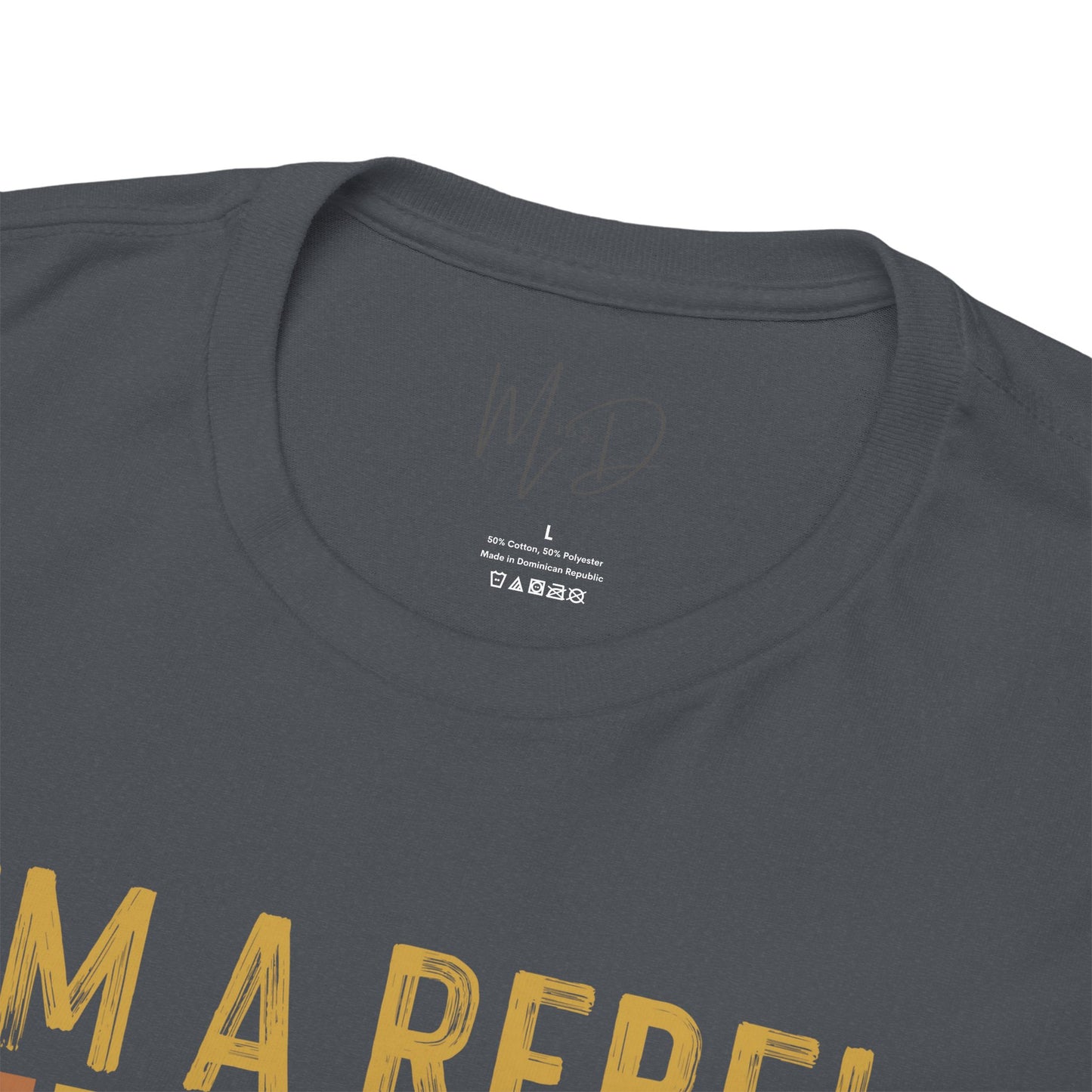 I’m A Rebel. I Read Banned Books |T-Shirt|