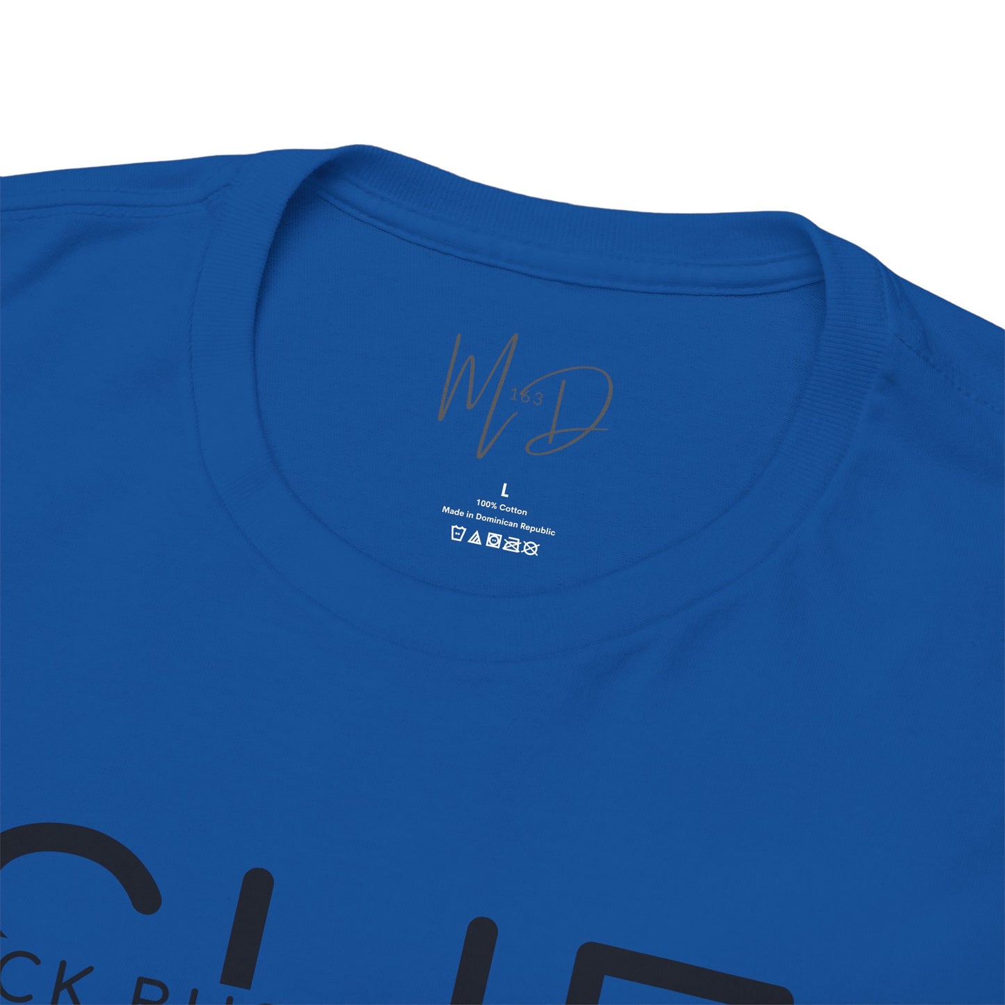 SHE IS ME | T-Shirt (Black)