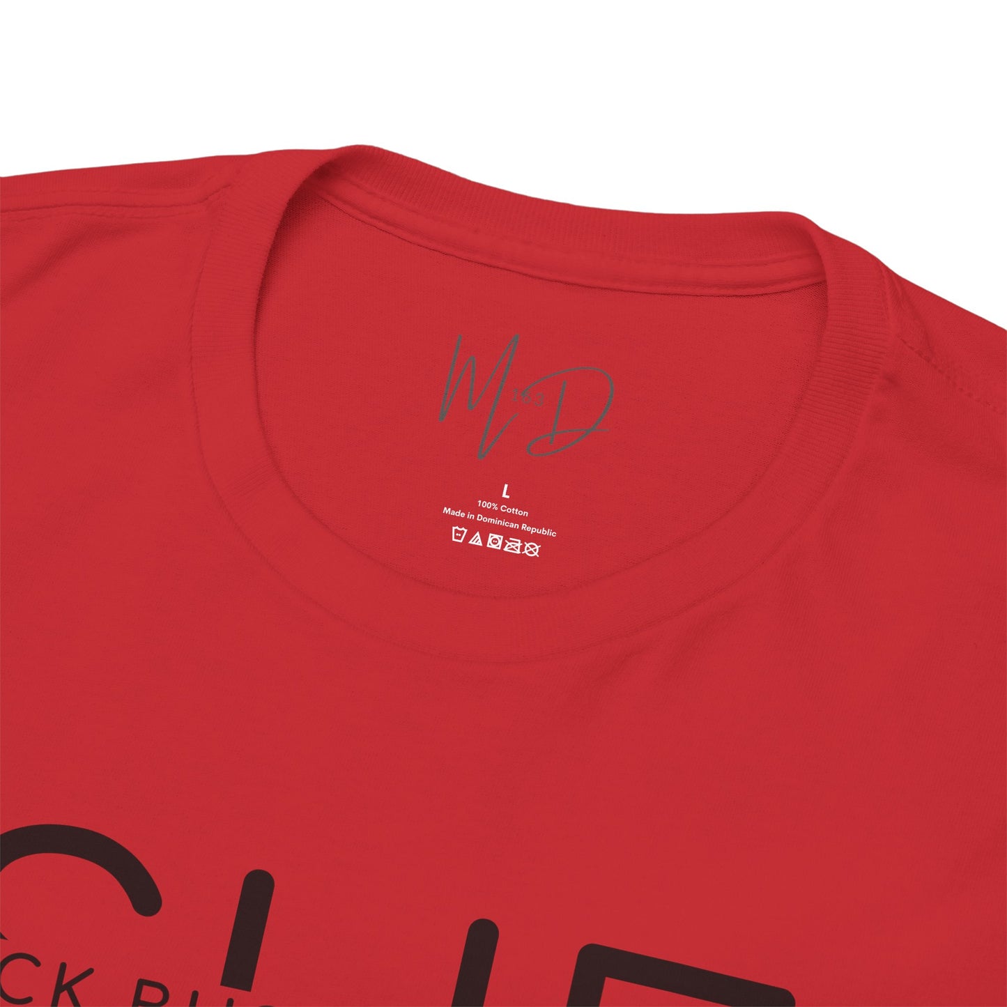 SHE IS ME | T-Shirt (Black)