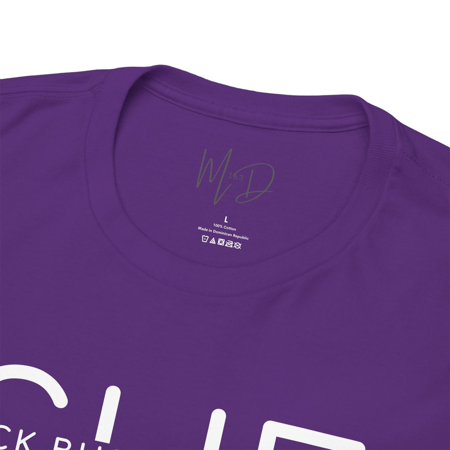 SHE IS ME | T-Shirt (White)